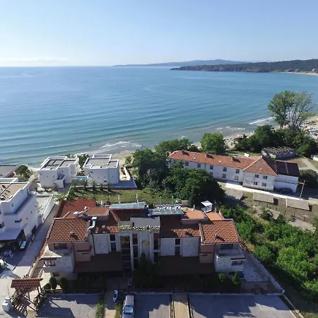 семеен Golden Place Hotel Sozopol