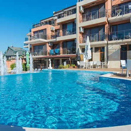 семеен Golden Place 3* 소조폴