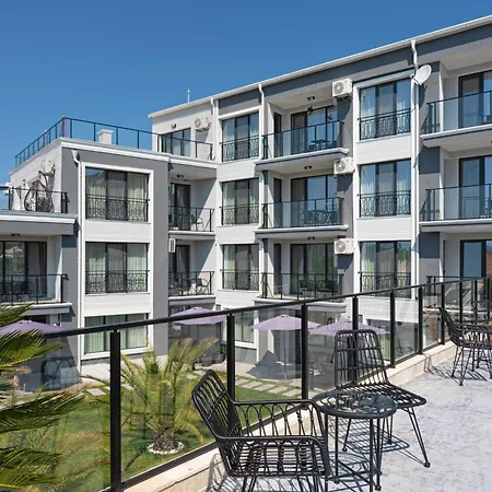 семеен Golden Place 3* Sozopol